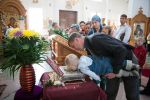 Православные жители Казахстана поклонились Животворящему Древу Креста Господня, принесенному из афонского монастыря Кутлумуш