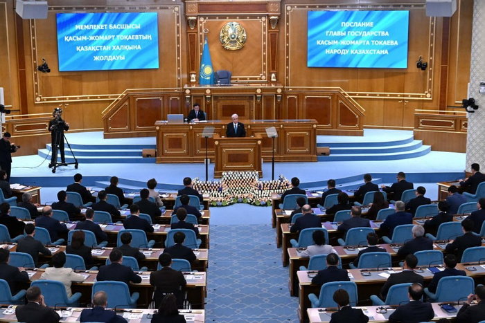 Митрополит Астанайский и Казахстанский Александр присутствовал на оглашении ежегодного послания Президента Республики Казахстан народу страны