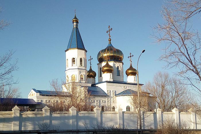 Глава Митрополичьего округа совершил Литургию в Георгиевском храме города Байконур, где пребывают мощи святителя Спиридона Тримифунтского 