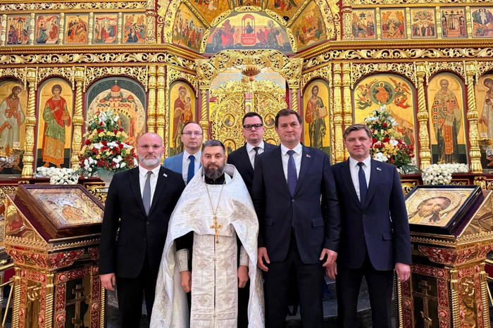 Вознесенский кафедральный собор города Алма-Аты посетил министр иностранных дел Республики Беларусь М.В. Рыженков