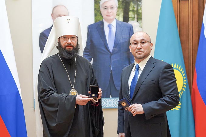 Состоялась встреча председателя ОВЦС митрополита Волоколамского Антония с послом Казахстана в России Д.А. Абаевым