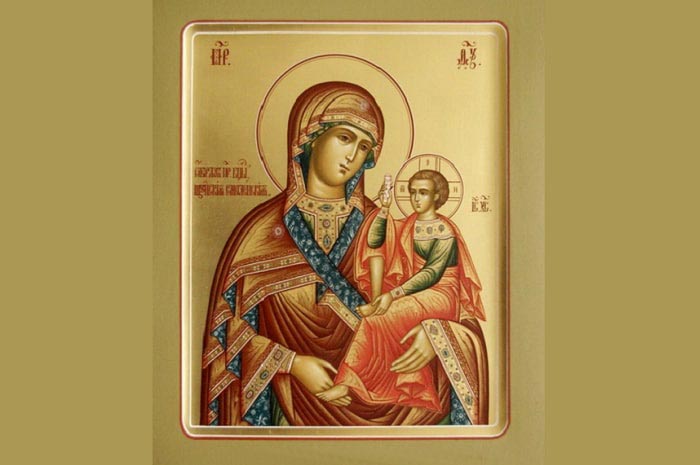 Глава Митрополичьего округа совершил Литургию в Богородице-Рождественском храме микрорайона Акжар