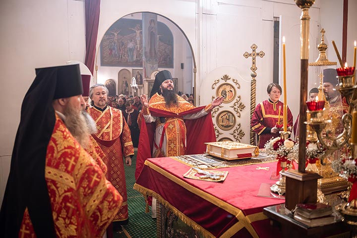 Празднование Светлого Христова Воскресения в епархиях Казахстанского Митрополичьего округа