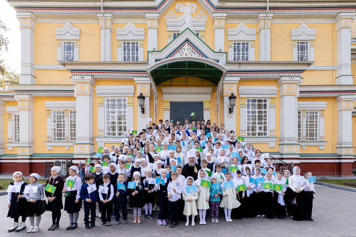 Воспитанники воскресных школ города Астаны посетили святыни Южной столицы Казахстана