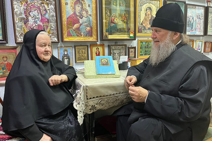 Глава Митрополичьего округа посетил настоятельницу монастыря в честь иконы Божией Матери «Взыскание погибших» в Астане