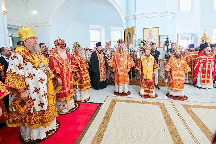 В день памяти великомученика Пантелеимона митрополит Александр возглавил празднование 280-летия собора в честь Живоначальной Троицы в городе Ядрине