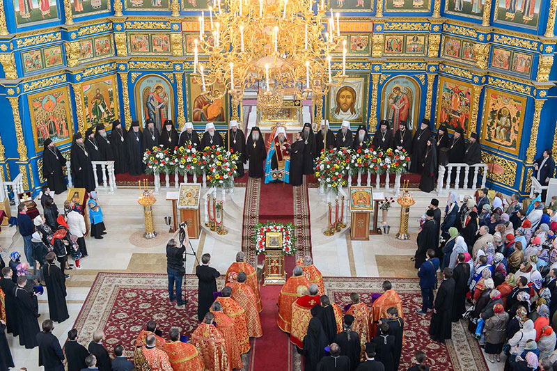 В Астане начались торжества по случаю 145-летия основания Туркестанской епархии. В главный храм страны принесена мироточивая икона Божией Матери «Умягчение злых сердец»