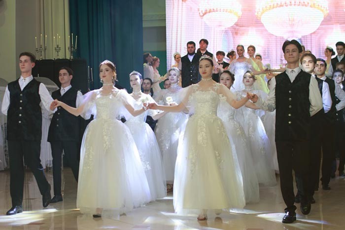 XIV Всеказахстанский молодежный Сретенский бал прошел в Астане