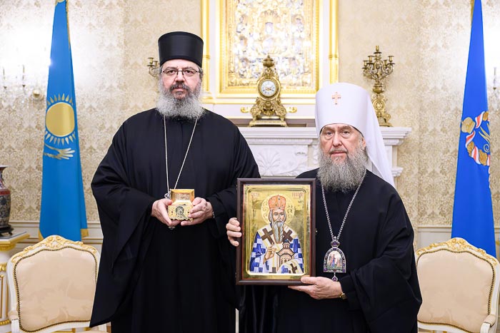 В дар Православной Церкви Казахстана передана часть мощей святителя Николая (Велимировича)