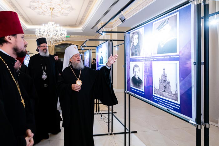 В Алма-Ате состоялось открытие фотовыставки, посвященной 40-летию служения в священном сане митрополита Астанайского и Казахстанского Александра