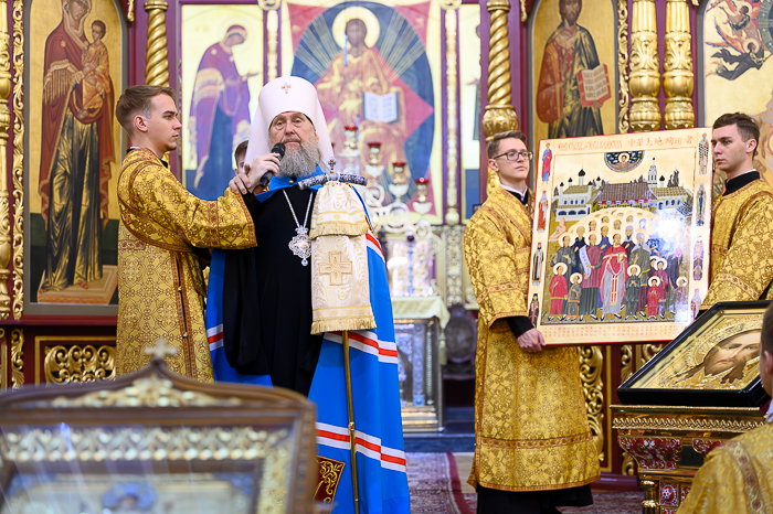В Вознесенский кафедральный собор Алма-Аты подарена икона Китайских мучеников