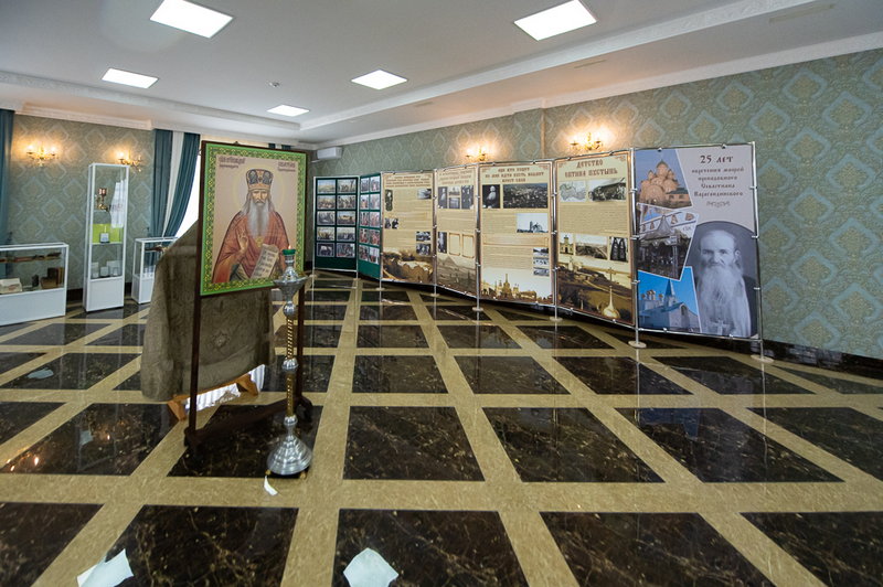 В Шахтерской столице Казахстана начала работу выставка, посвященная 25-летию обретения мощей преподобноисповедника Севастиана Карагандинского