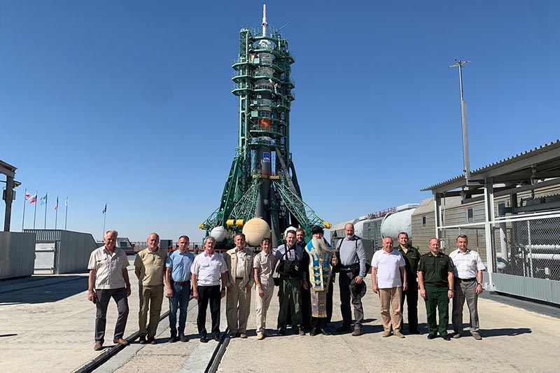 В ходе визита в Байконур епископ Актюбинский и Кызылординский Игнатий освятил ракету-носитель «Союз-2.1а» с пилотируемым кораблем «Союз МС-22»