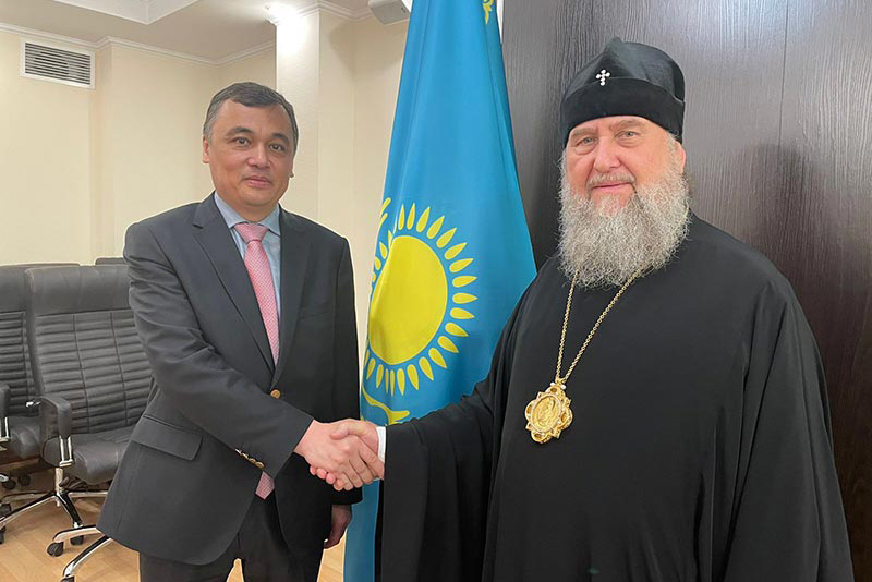 Состоялась встреча митрополита Александра с министром информации и общественного развития Республики Казахстан А.К. Умаровым  