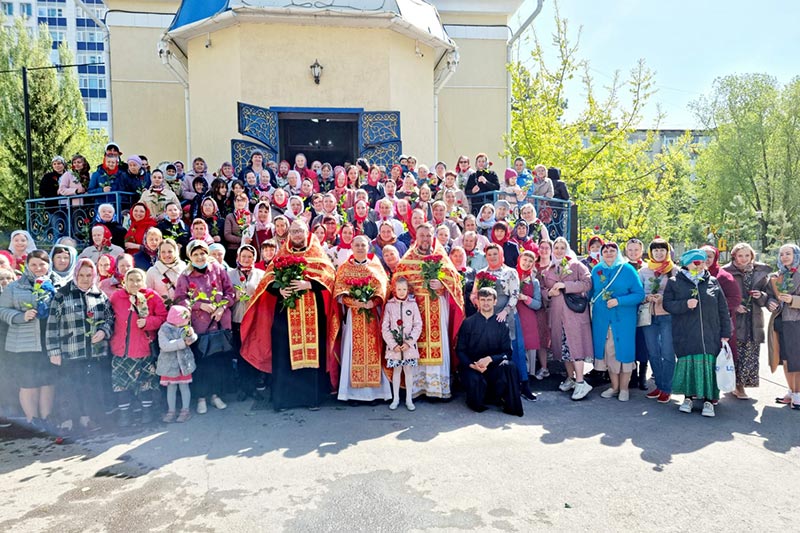 В праздник святых Жен-Мироносиц в Астанайском благочинии поздравили православных женщин