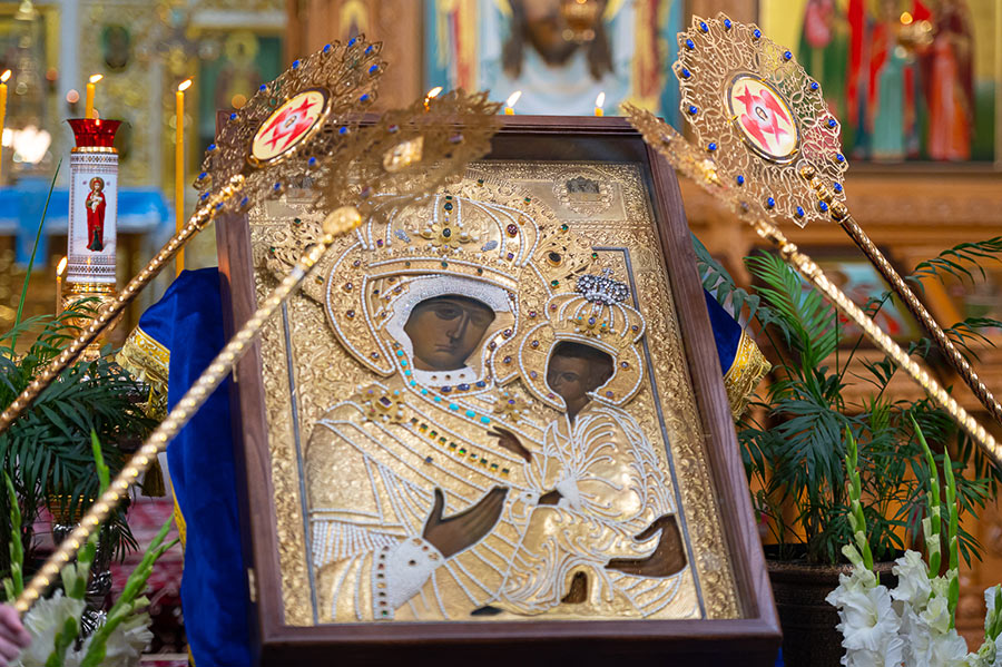 Алма-Ата обрела новую святыню – точный список с чудотворной Тихвинской иконы Пресвятой Богородицы