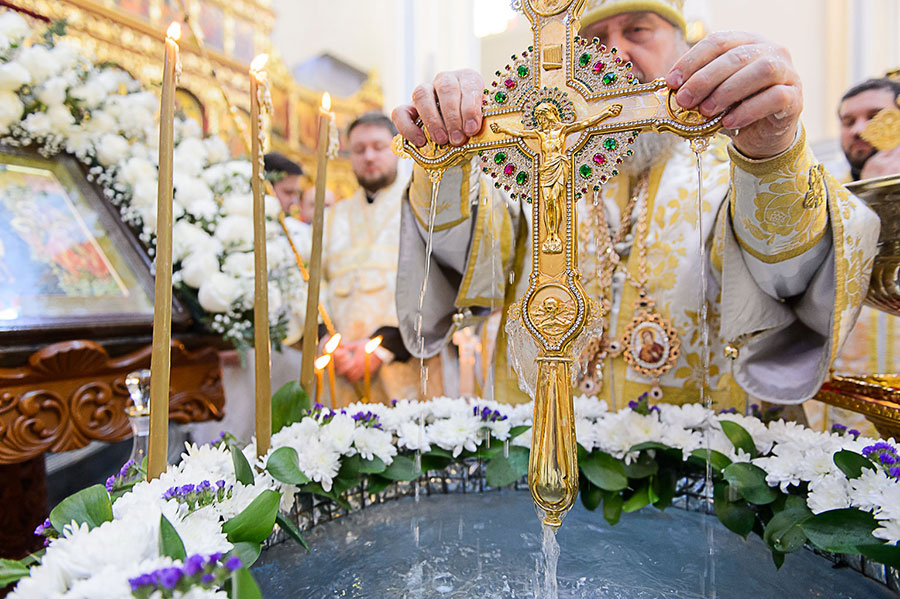 В праздник Богоявления состоится прямая трансляция Литургии и Великого освящения воды из Вознесенского кафедрального собора Алма-Аты (+ВИДЕО)