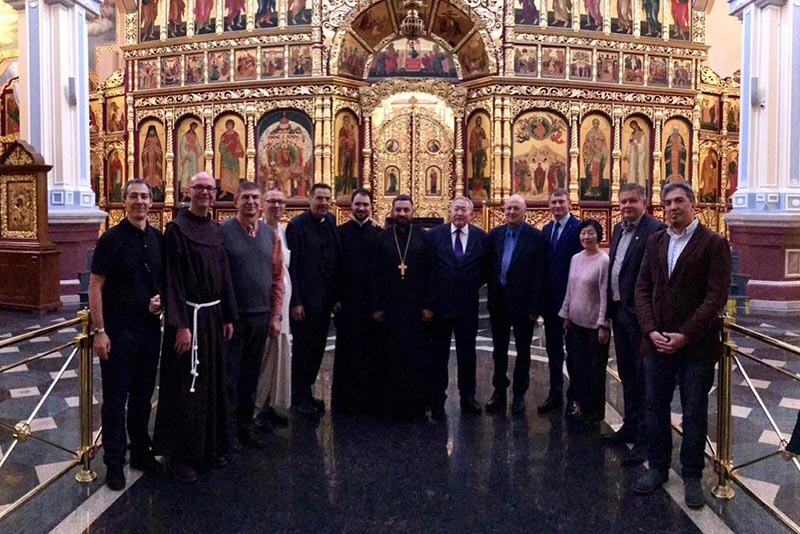 Вознесенский кафедральный собор Южной столицы посетили участники Алма-Атинского Клуба лидеров мировых и традиционных религий