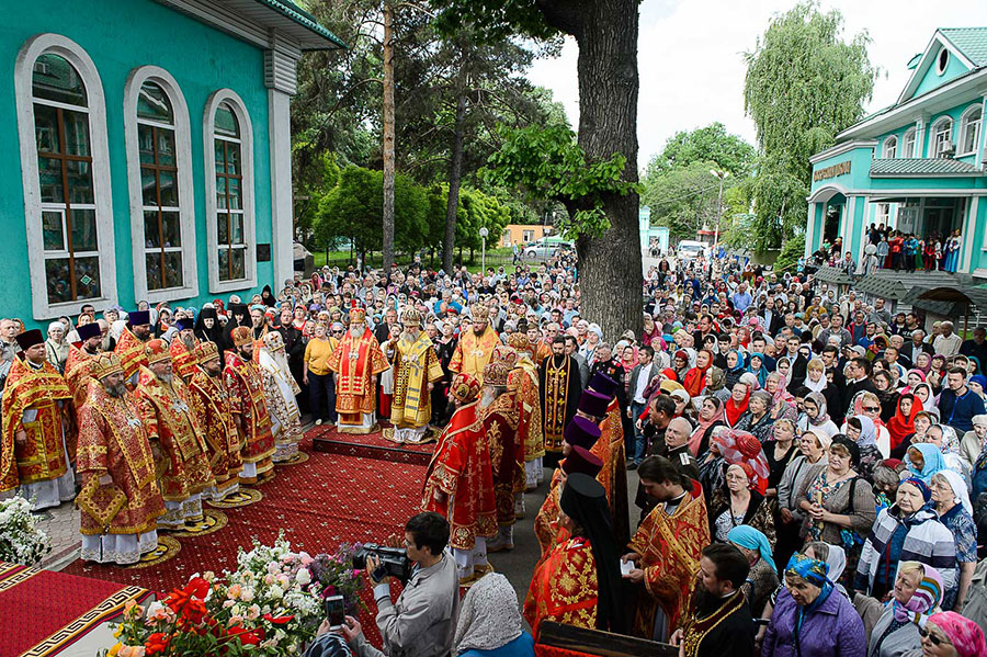 Празднование 20-летия Астанайской и Алма-Атинской епархии продолжилось служением Литургии в Никольском соборе Южной столицы