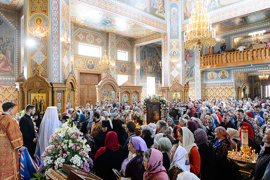 Завершилось пребывание чудотворного Феодоровского образа Божией Матери в Казахстане. Святыне поклонились свыше 70 000 человек