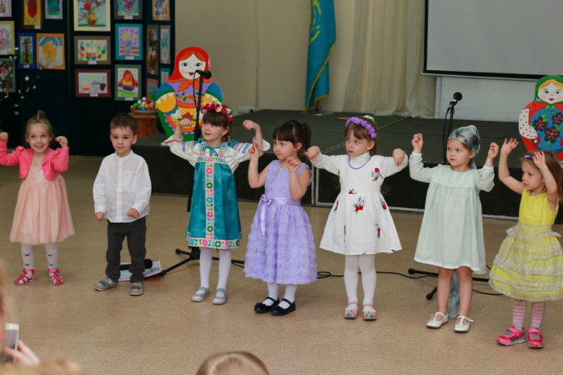 В Центральной воскресной школе города Алма-Аты прошел детский пасхальный утренник