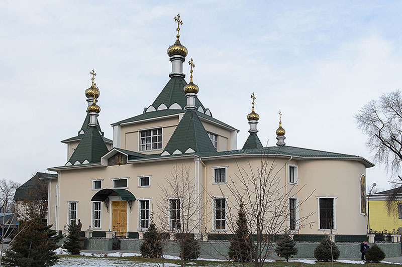 Глава Православной Церкви Казахстана совершил воскресную Литургию в Иверско-Серафимовском монастыре Южной столицы