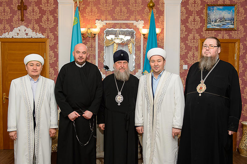 Митрополит Александр и лидеры ведущих традиционных конфессий Северо-Казахстанской области обсудили вопросы духовной жизни в регионе