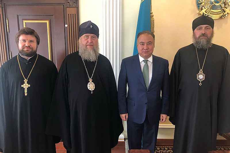Глава Казахстанского Митрополичьего округа и аким Акмолинской области обсудили вопросы духовной жизни региона