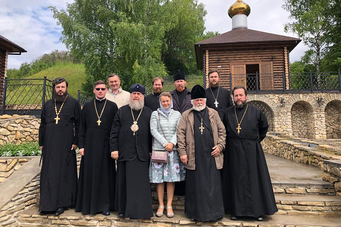 Митрополит Астанайский и Казахстанский Александр посетил Кукарское благочиние Вятской епархии